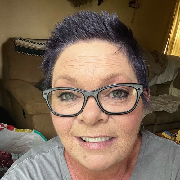 Meet your Posher, Melissa - Picture 4 of 12